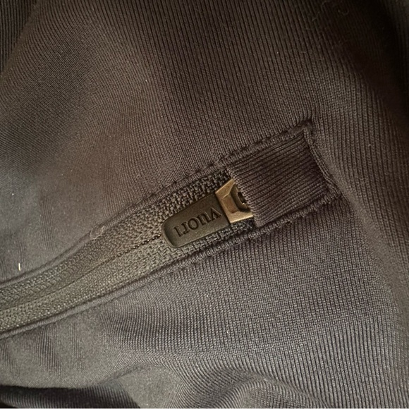 Vuori Men's Sunday Performance Jogger in the color Ink Heather or Navy Blue - Picture 6 of 13